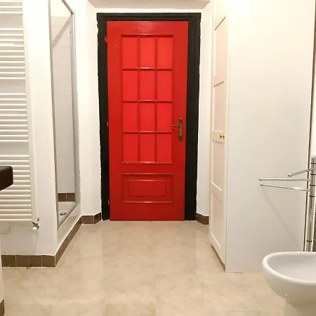 Holiday In San Bernardo * جنوة